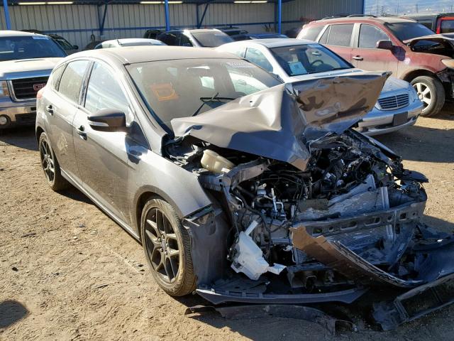 1FADP3K29GL226369 - 2016 FORD FOCUS SE Темно-сірий фото 1