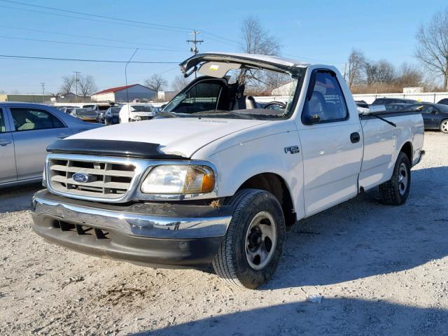 1FTRF17223NA16985 - 2003 FORD F150 WHITE photo 2