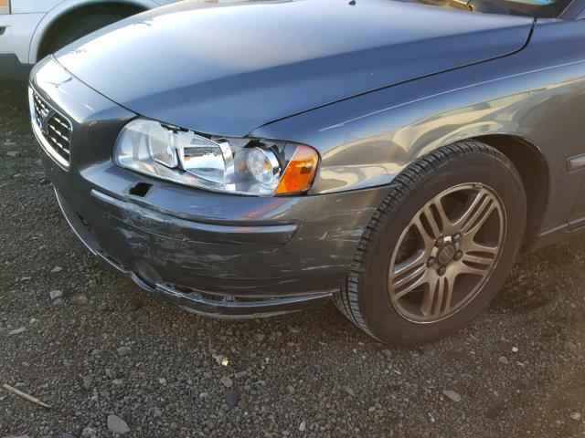 YV1RH592152441451 - 2005 VOLVO S60 2.5T GRAY photo 9