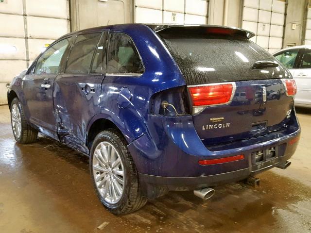 2LMDJ8JKXBBJ07037 - 2011 LINCOLN MKX BLUE photo 3