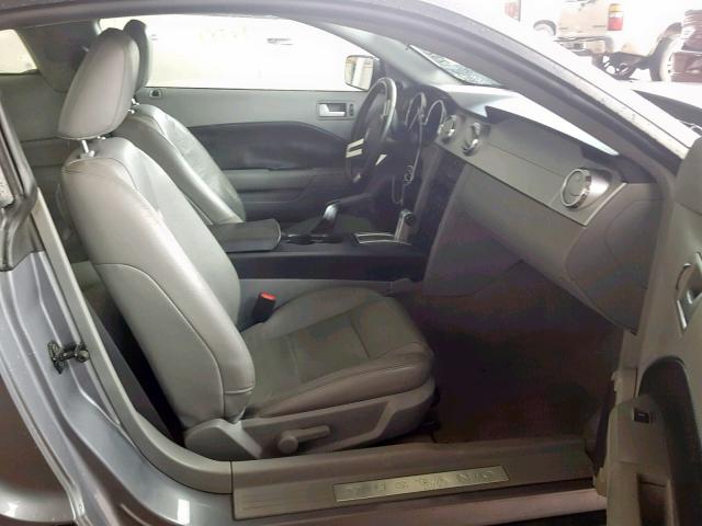 1ZVFT80N975365850 - 2007 FORD MUSTANG 灰色 照片 5