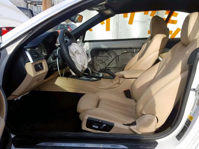 WBA4Z7C53JED47527 - 2018 BMW 440XI WHITE photo 5