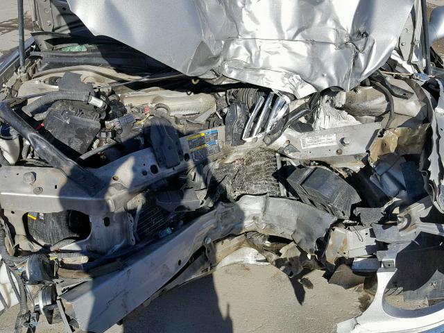 2G4WE587781132517 - 2008 BUICK LACROSSE C SILVER photo 7