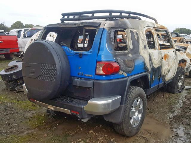 JTEBU11F770043133 - 2007 TOYOTA FJ CRUISER BLUE photo 4