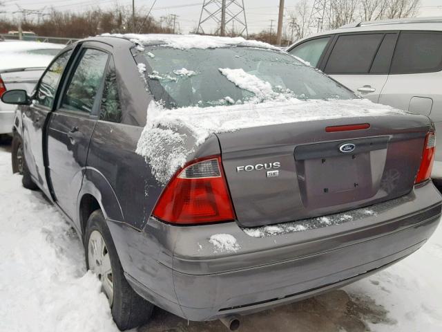 1FAFP34N37W273749 - 2007 FORD FOCUS ZX4 CHARCOAL photo 3