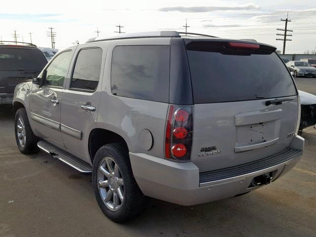 1GKFK63817J354904 - 2007 GMC YUKON DENA SILVER photo 3