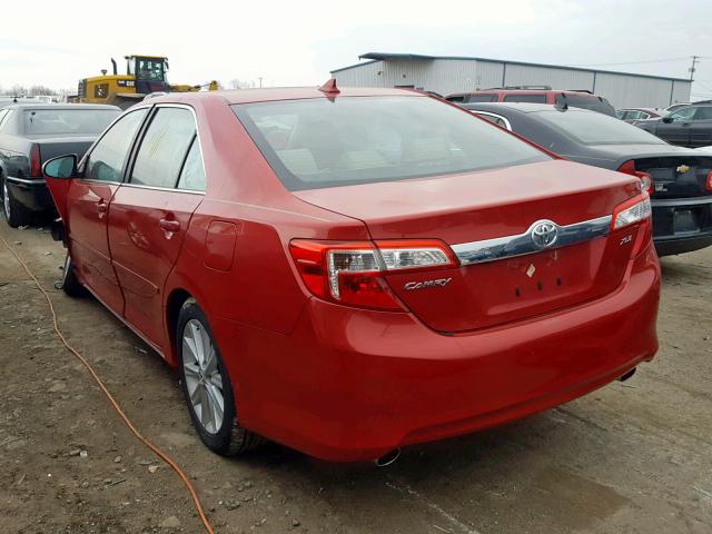 4T1BK1FK9CU508574 - 2012 TOYOTA CAMRY SE RED photo 3