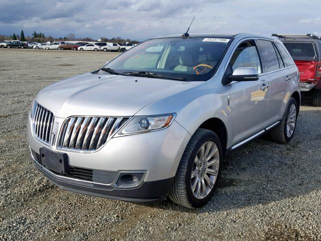 2LMDJ8JK8EBL01196 - 2014 LINCOLN MKX 银色 照片 2