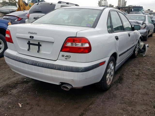 YV1VS29552F871027 - 2002 VOLVO S40 1.9T WHITE photo 4