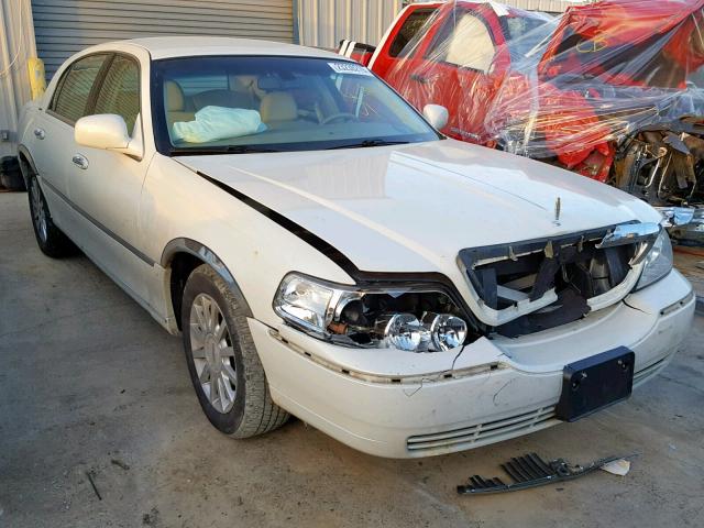 1LNHM81V26Y609449 - 2006 LINCOLN TOWN CAR S WHITE photo 1