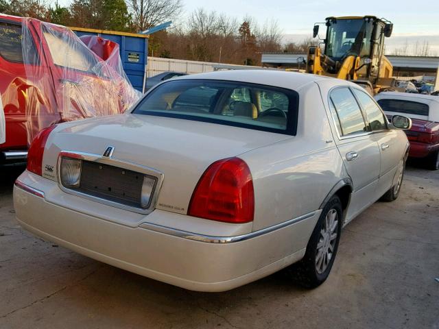 1LNHM81V26Y609449 - 2006 LINCOLN TOWN CAR S WHITE photo 4