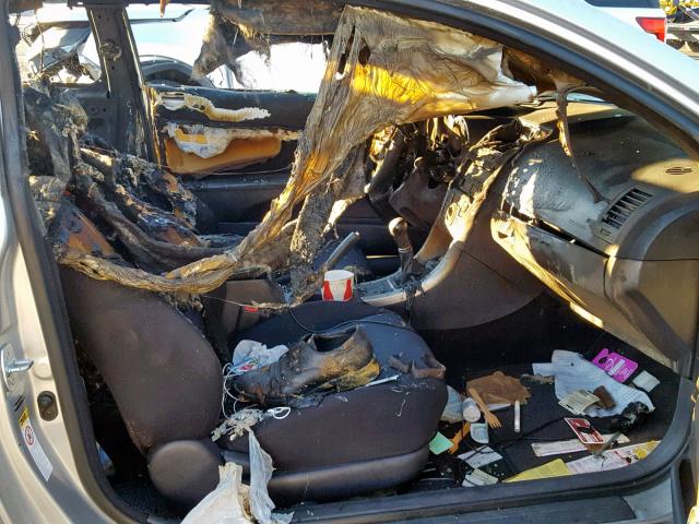 JTKDE3B73A0321197 - 2010 TOYOTA SCION TC 银色 照片 5