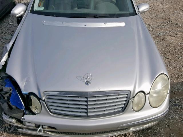 WDBUF65J63A299043 - 2003 MERCEDES-BENZ E 320 SILVER photo 7