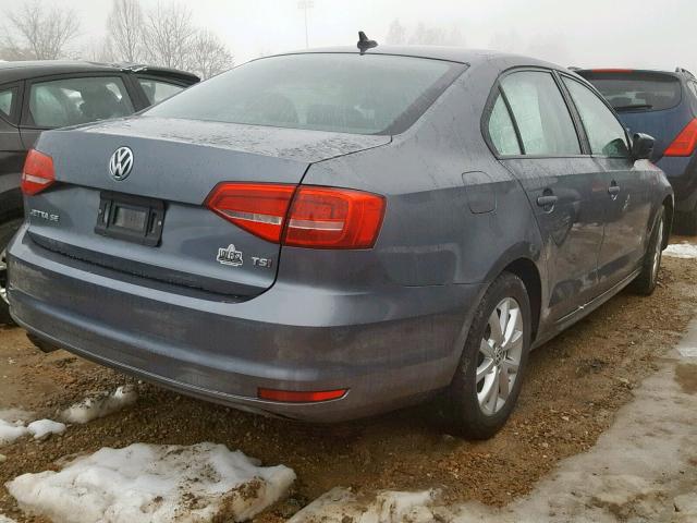 3VWD17AJ4FM215558 - 2015 VOLKSWAGEN JETTA SE GRAY photo 4