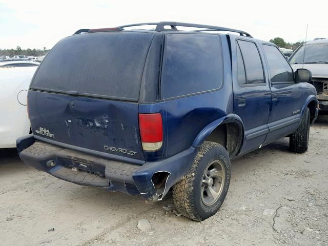 1GNCS13W02K150086 - 2002 CHEVROLET BLAZER BLUE photo 4