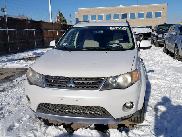 JA4MT41X78Z004267 - 2008 MITSUBISHI OUTLANDER WHITE photo 9