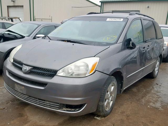 5TDZA23C04S206184 - 2004 TOYOTA SIENNA CE SILVER photo 2