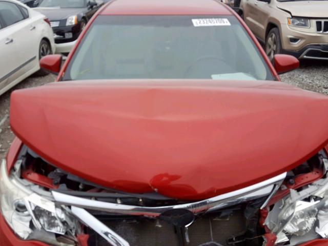 4T1BF1FK1CU563685 - 2012 TOYOTA CAMRY BASE RED photo 7