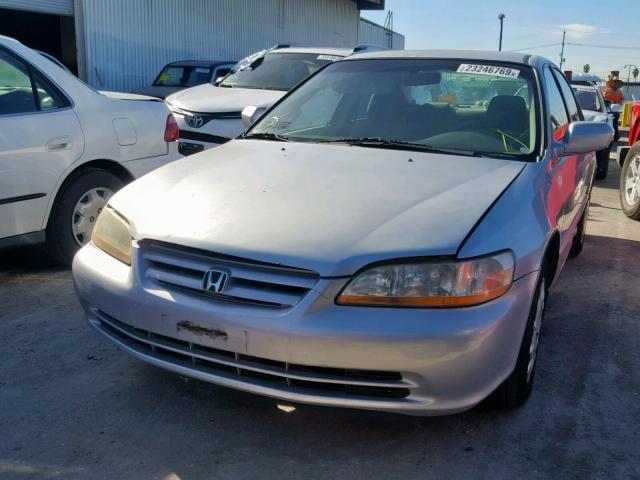 3HGCG56402G700603 - 2002 HONDA ACCORD LX SILVER photo 2