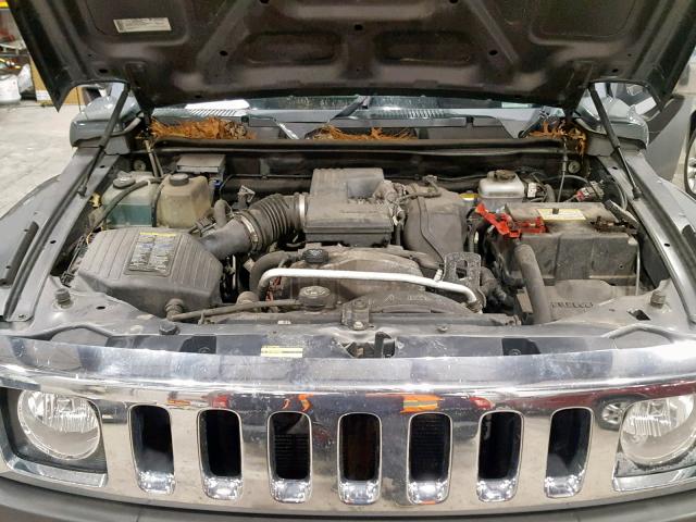 5GTEN13E888178961 - 2008 HUMMER H3 GRAY photo 7