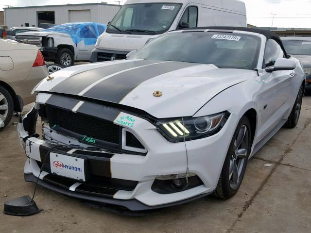 1FATP8EMXF5333570 - 2015 FORD MUSTANG WHITE photo 2