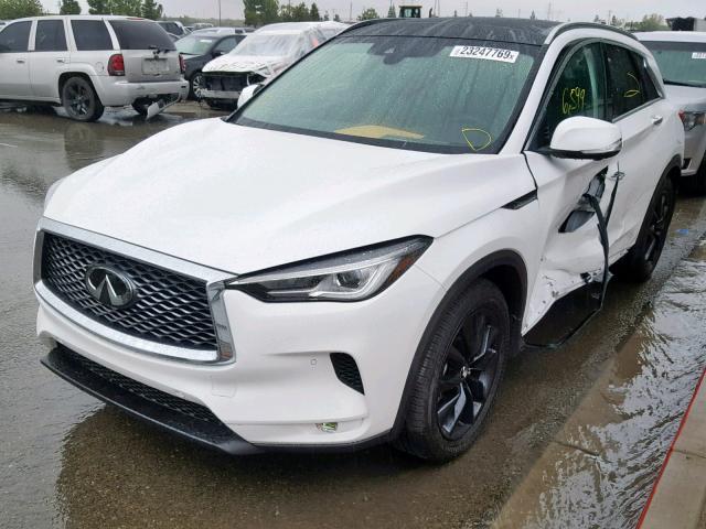 3PCAJ5M13KF107727 - 2019 INFINITI QX50 ESSEN WHITE photo 2