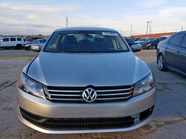 1VWAS7A38EC121121 - 2014 VOLKSWAGEN PASSAT S SILVER photo 9