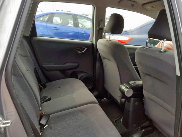 JHMGE8H24AS024715 - 2010 HONDA FIT GRAY photo 6