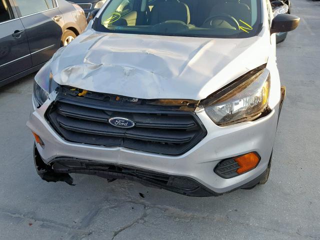 1FMCU0F7XJUA79365 - 2018 FORD ESCAPE S SILVER photo 9