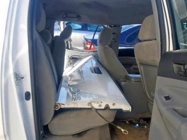 3TMJU62N47M046927 - 2007 TOYOTA TACOMA DOU WHITE photo 6