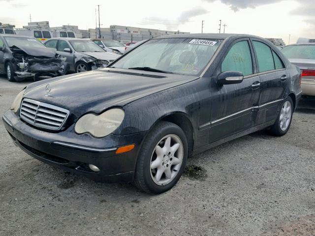 WDBRF61J62F180339 - 2002 MERCEDES-BENZ C 240 BLACK photo 2