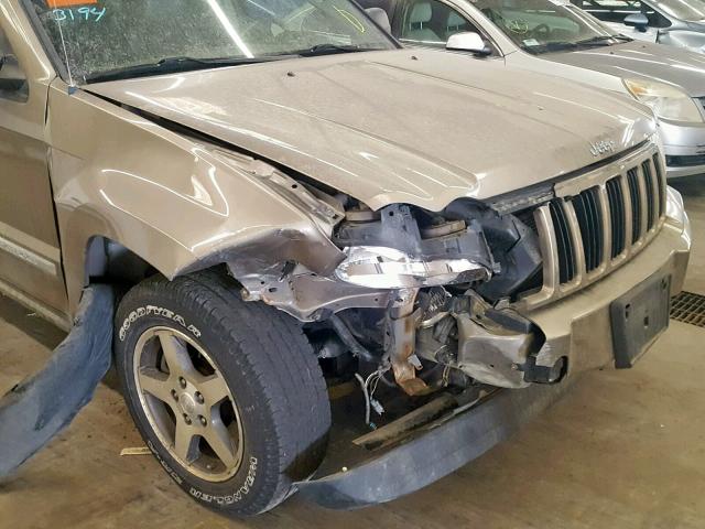 1J4HR48N85C697658 - 2005 JEEP GRAND CHER TAN photo 9