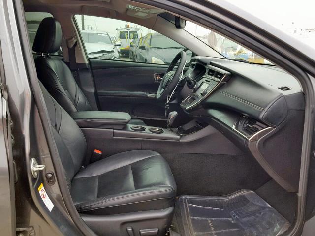 4T1BK1EBXHU258237 - 2017 TOYOTA AVALON XLE GRAY photo 5