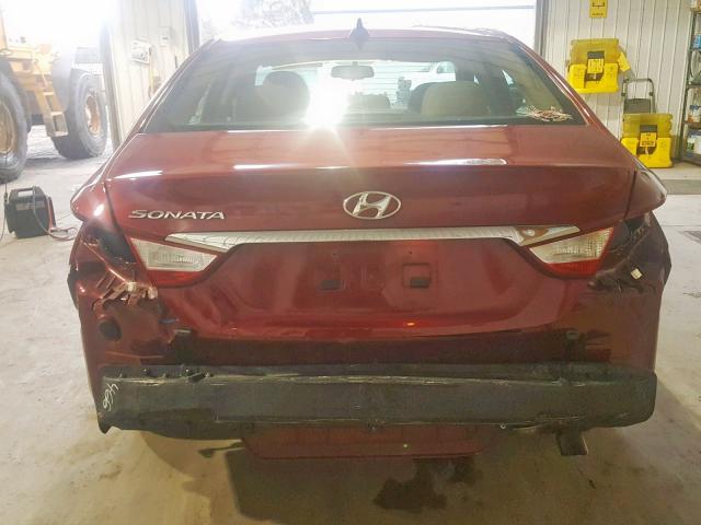 5NPEB4AC3CH340007 - 2012 HYUNDAI SONATA GLS RED photo 9