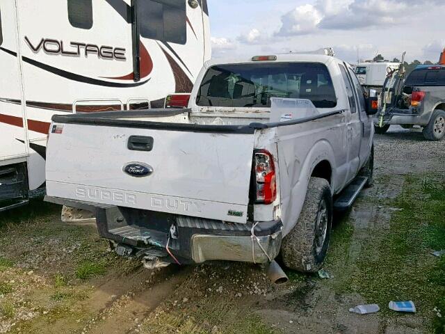1FT7X2A6XBEA55439 - 2011 FORD F250 SUPER WHITE photo 4