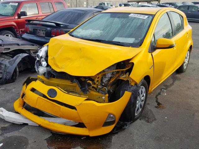 JTDKDTB31E1062420 - 2014 TOYOTA PRIUS C YELLOW photo 2