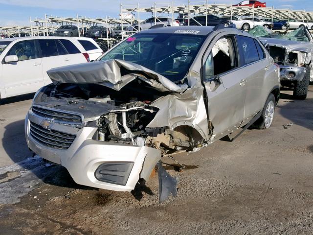 3GNCJPSB3GL130604 - 2016 CHEVROLET TRAX 1LT BEIGE photo 2