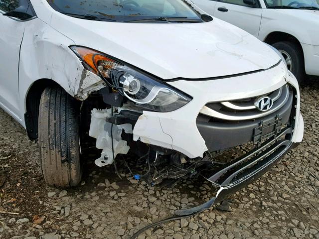 KMHD35LE2DU048381 - 2013 HYUNDAI ELANTRA GT WHITE photo 9