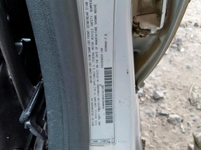 WVWMA63B6XE441286 - 1999 VOLKSWAGEN PASSAT GLS SILVER photo 10