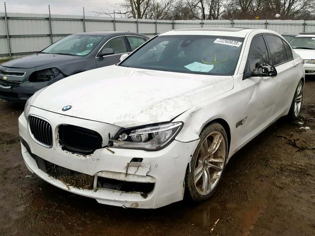 WBAYF8C58FD654122 - 2015 BMW 750 LXI WHITE photo 2