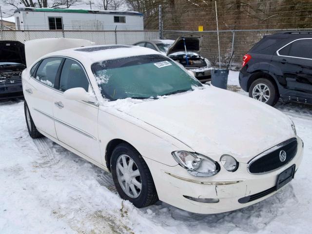 2G4WD582261254433 - 2006 BUICK LACROSSE C WHITE photo 1