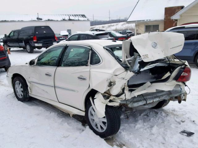 2G4WD582261254433 - 2006 BUICK LACROSSE C WHITE photo 3