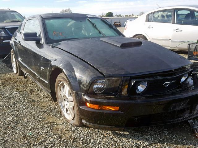 1ZVFT82H375284396 - 2007 FORD MUSTANG GT BLACK photo 1