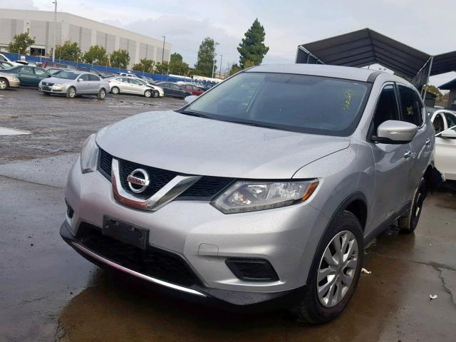 KNMAT2MT9FP555766 - 2015 NISSAN ROGUE S SILVER photo 2