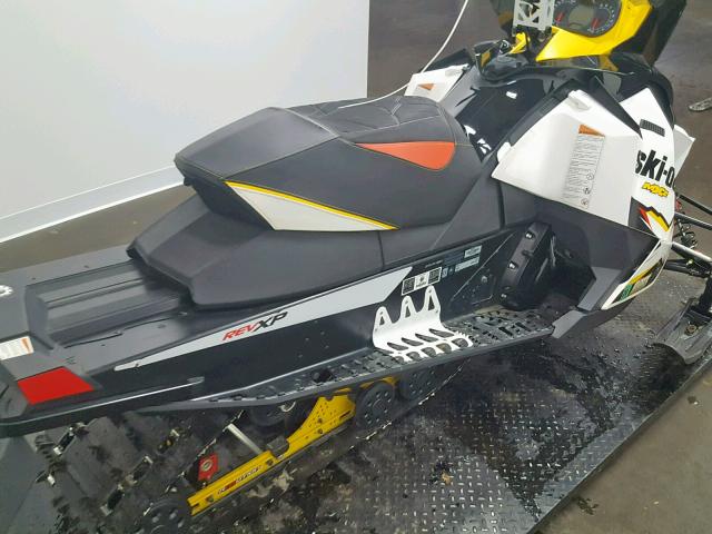 2BPSBKCB9CV000012 - 2012 SKI DOO MXZ 600 WHITE photo 13