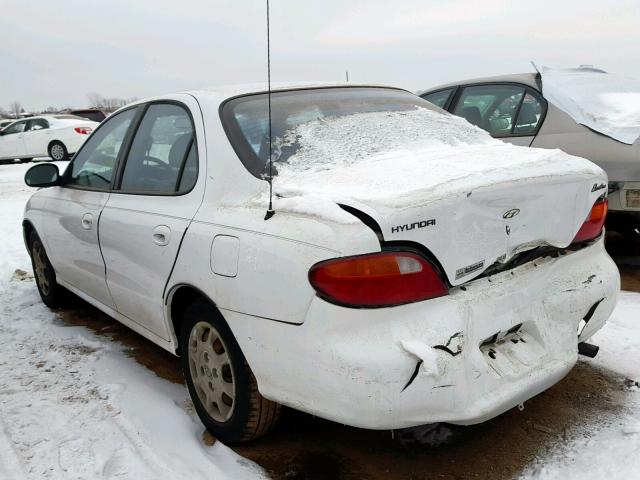 KMHJF24M0WU700223 - 1998 HYUNDAI ELANTRA WHITE photo 3