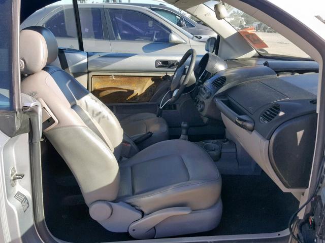 3VWCK21Y63M329131 - 2003 VOLKSWAGEN NEW BEETLE Gümüş foto 5