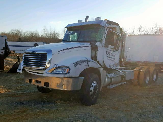 1FUJA6DE97DX43956 - 2007 FREIGHTLINER CONVENTION WHITE photo 2