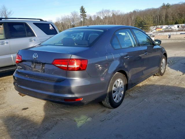 3VW2K7AJXFM305592 - 2015 VOLKSWAGEN JETTA BASE GRAY photo 4