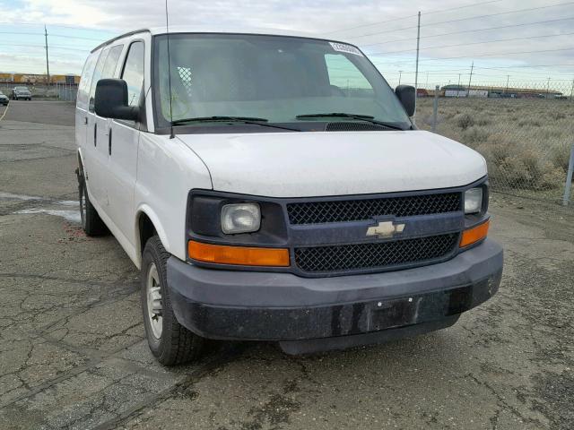 1GCGG25V971109880 - 2007 CHEVROLET EXPRESS G2 WHITE photo 1